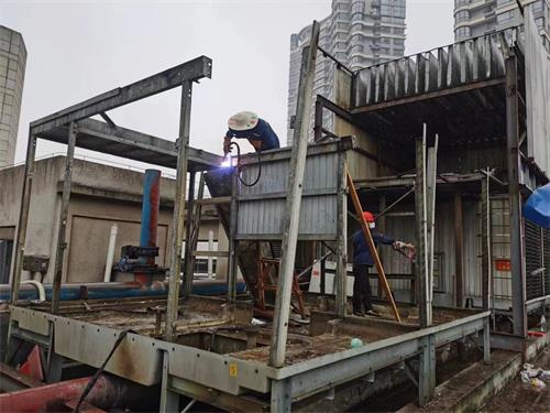 中央空調冷卻塔噪聲降噪處理(中央空調冷卻塔噪聲分貝)